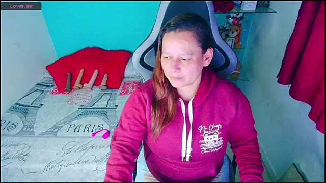 Snapshot of Diana_Lozano chatting on 09-26-25, 07:12 Diana Lozano online show from 09-26-25, 07:12