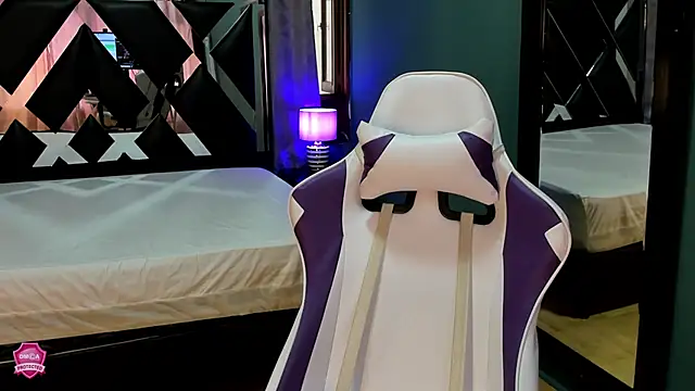 Linda4Petite online show from 03-15-25, 06:10