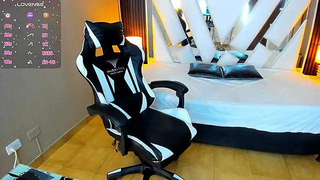 Linda4Petite online show from 10-04-25, 06:06