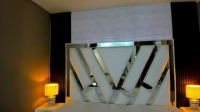 Linda4Petite online show from 02-17-26, 06:03