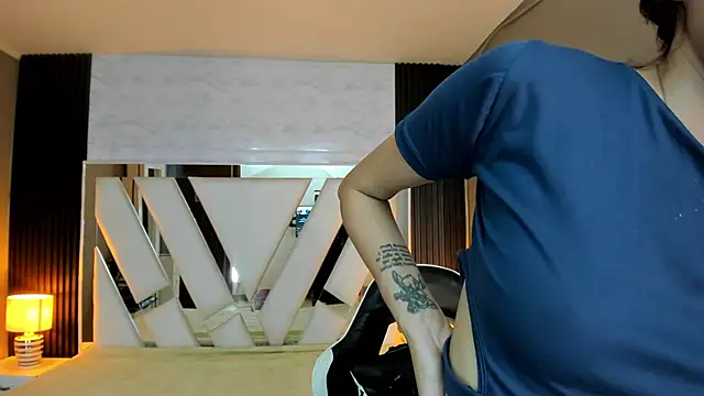 Linda4Petite online show from 03-21-26, 06:22