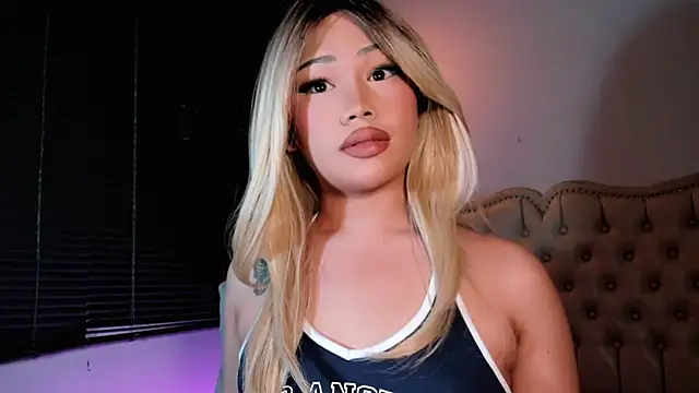 Snapshot of BoaHancockx chatting on 11-23-25, 09:14 BoaHancockx online show from 11-23-25, 09:14