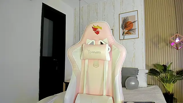 CameronCollins  online show from 10-30-25, 07:47