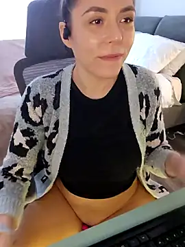 Ellie-L-Elizabeth online show from 02-06-25, 04:14