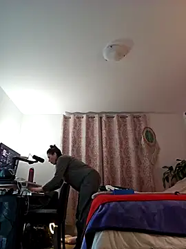 Ellie-L-Elizabeth online show from 02-10-26, 01:43