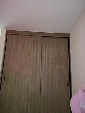 lunablossom  online show from 11-01-25, 06:32