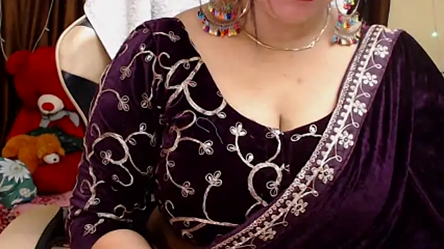 Naughty Kashish online show from 10-27-25, 05:44