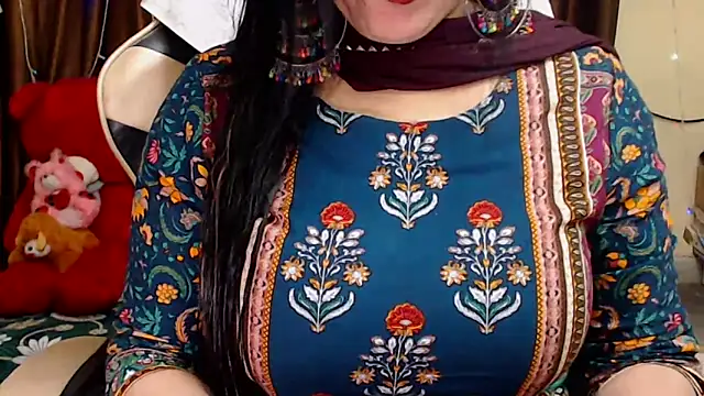 Naughty Kashish online show from 11-12-25, 06:14