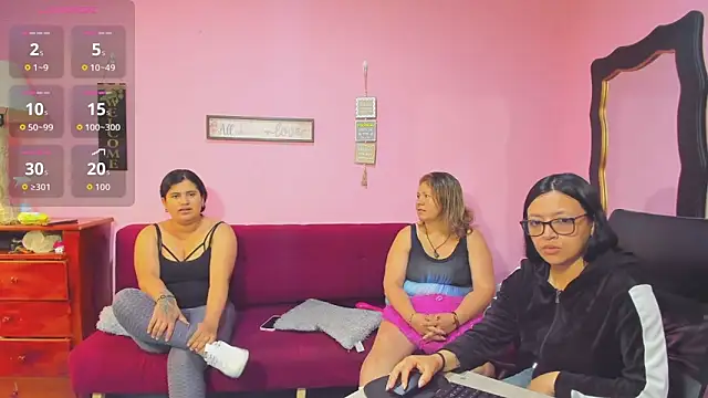 lesbiancuple online show from 11-25-25, 12:38