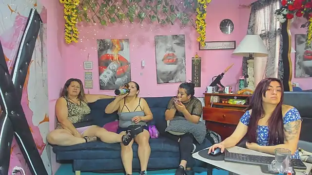 lesbiancuple online show from 04-23-26, 12:29