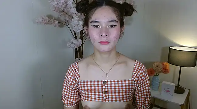 Snapshot of Mimi_Cums chatting on 02-26-25, 04:35 Mimi Cums online show from 02-26-25, 04:35