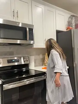 AriannaPena online show from 02-17-25, 09:03