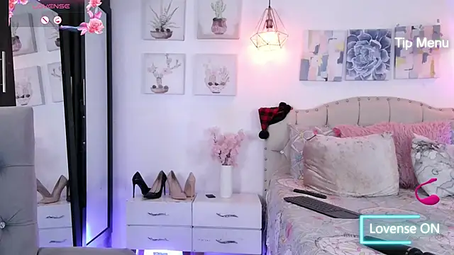 Snapshot of Dulce_Morrys chatting on 12-27-24, 05:48 Dulce Morrys online show from 12-27-24, 05:48