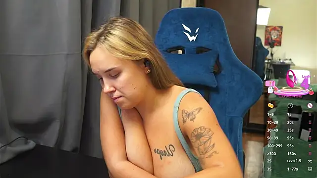 Snapshot of Sandra_SW_ chatting on 09-26-25, 04:11 Sandra SW online show from 09-26-25, 04:11