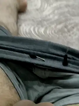 Snapshot of Siyahinci72 chatting on 09-29-25, 06:13 Siyahinci72 online show from 09-29-25, 06:13