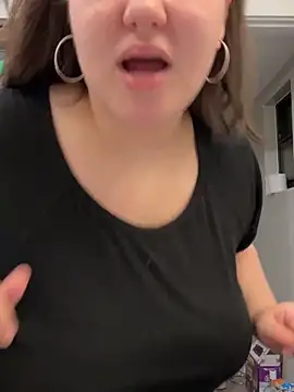 RosieDixx online show from 12-10-24, 06:44