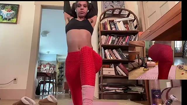 Snapshot of queendab626 chatting on 01-31-25, 04:06 queendab626 online show from 01-31-25, 04:06