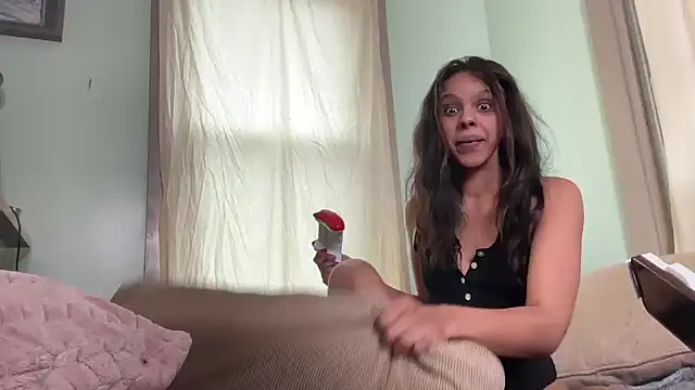 Snapshot of queendab626 chatting on 03-20-25, 05:25 queendab626 online show from 03-20-25, 05:25