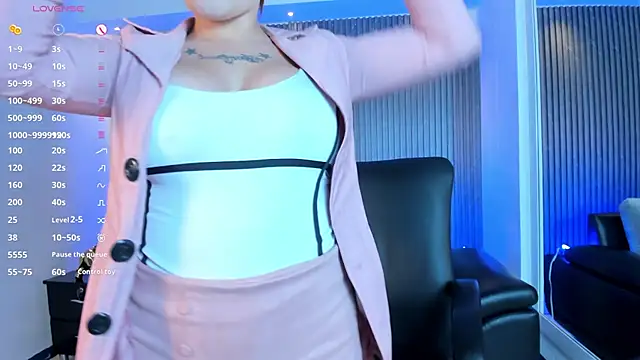 kimbrownn online show from 12-05-25, 10:46