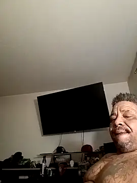 yellowwetfox online show from 01-05-25, 02:30