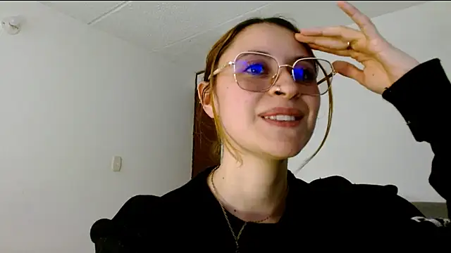 Juls winter  online show from 03-07-26, 09:01