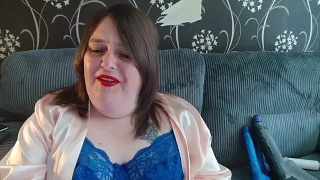 HouseWifeWhore Milf online show from 09-16-25, 12:50