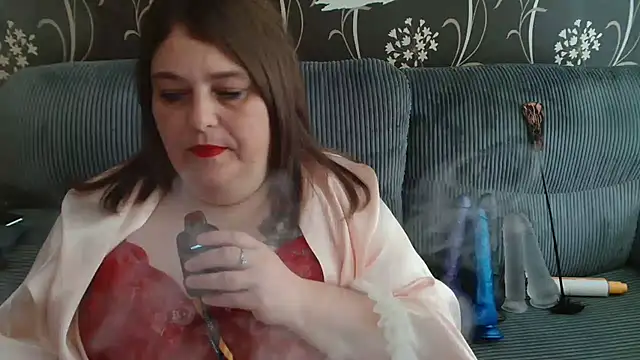 HouseWifeWhore Milf online show from 09-19-25, 12:50