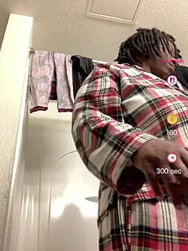 Snapshot of markquanna chatting on 05-25-26, 05:02 markquanna online show from 05-25-26, 05:02