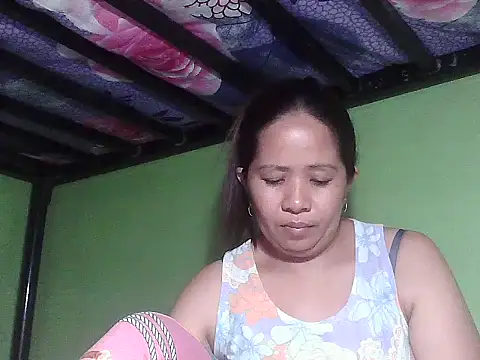 Snapshot of sweetlady_pinay chatting on 04-14-26, 01:55 sweetlady pinay online show from 04-14-26, 01:55