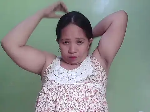 Snapshot of sweetlady_pinay chatting on 04-19-26, 07:29 sweetlady pinay online show from 04-19-26, 07:29