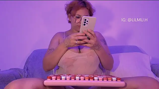 Lilmuh  online show from 10-18-25, 11:27