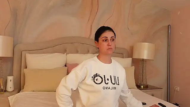 OliviaSirena online show from 02-22-25, 07:58