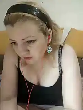 stefanyharper16 online show from 03-02-25, 09:32