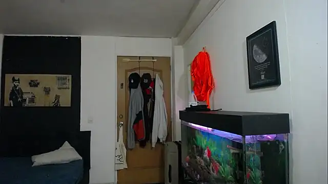 romeolovedark online show from 02-02-25, 05:10