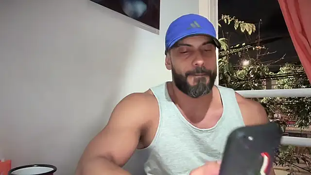 romeolovedark online show from 11-04-25, 02:21