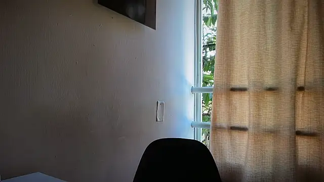 Snapshot of romeolovedark chatting on 06-11-26, 07:56 romeolovedark online show from 06-11-26, 07:56