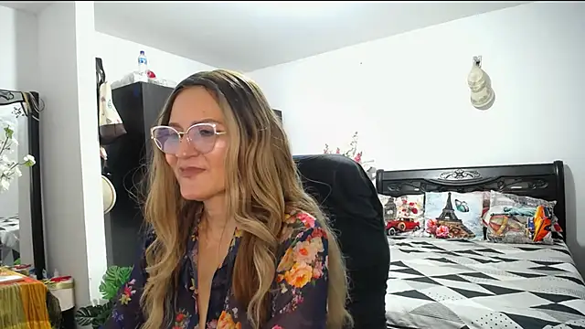 Snapshot of Xiimen chatting on 01-30-25, 09:04 Xiimen online show from 01-30-25, 09:04