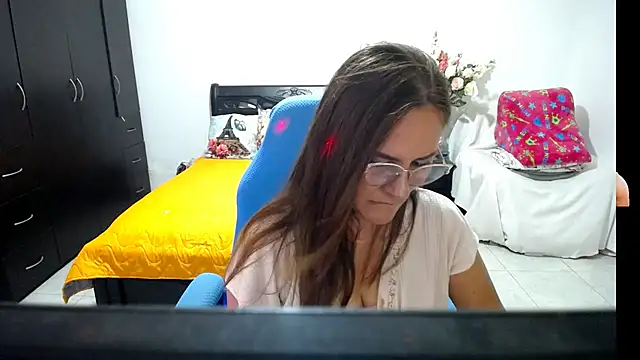 Snapshot of Xiimen chatting on 10-08-25, 11:35 Xiimen online show from 10-08-25, 11:35