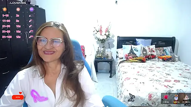 Snapshot of Xiimen chatting on 04-07-26, 11:37 Xiimen online show from 04-07-26, 11:37