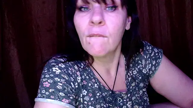 Snapshot of karina_ren_ chatting on 02-11-25, 11:32 karina ren online show from 02-11-25, 11:32