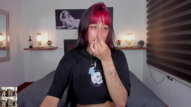 Snapshot of Mariana_Joness chatting on 02-04-25, 02:17 Mariana Joness online show from 02-04-25, 02:17