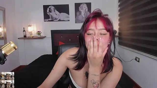 Snapshot of Mariana_Joness chatting on 03-22-25, 06:11 Mariana Joness online show from 03-22-25, 06:11