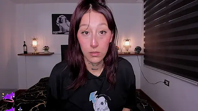 Snapshot of Mariana_Joness chatting on 10-03-25, 01:57 Mariana Joness online show from 10-03-25, 01:57