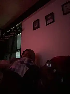 Snapshot of ChocolateBuns101 chatting on 12-23-24, 07:17 ChocolateBuns101 online show from 12-23-24, 07:17