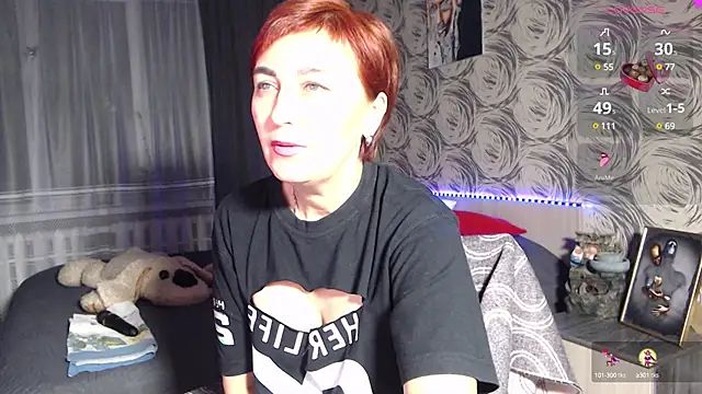 Snapshot of SofiaBlaze chatting on 12-17-24, 04:01 SofiaBlaze online show from 12-17-24, 04:01