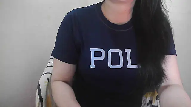 Snapshot of Chanchal--Navya chatting on 01-08-25, 01:20 Chanchal--Navya online show from 01-08-25, 01:20