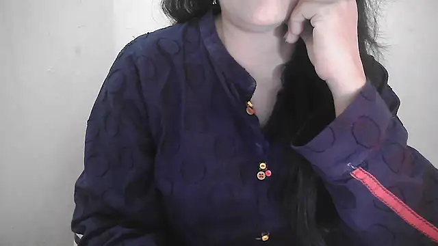 Snapshot of Chanchal--Navya chatting on 01-14-25, 01:17 Chanchal--Navya online show from 01-14-25, 01:17