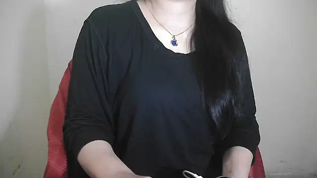 Snapshot of Chanchal--Navya chatting on 02-18-25, 01:11 Chanchal--Navya online show from 02-18-25, 01:11