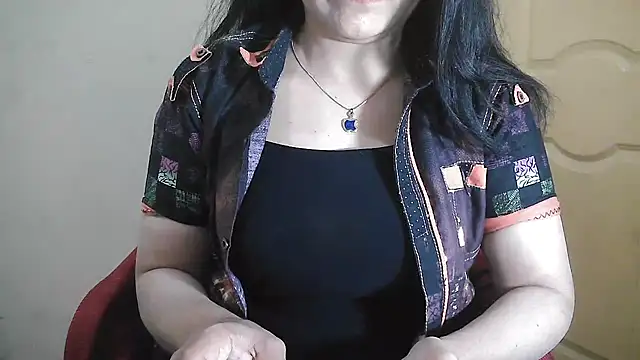 Snapshot of Chanchal--Navya chatting on 03-01-25, 05:16 Chanchal--Navya online show from 03-01-25, 05:16