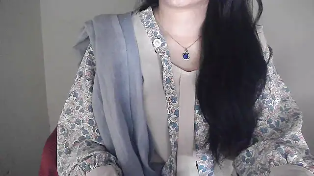 Snapshot of Chanchal--Navya chatting on 03-03-25, 02:04 Chanchal--Navya online show from 03-03-25, 02:04